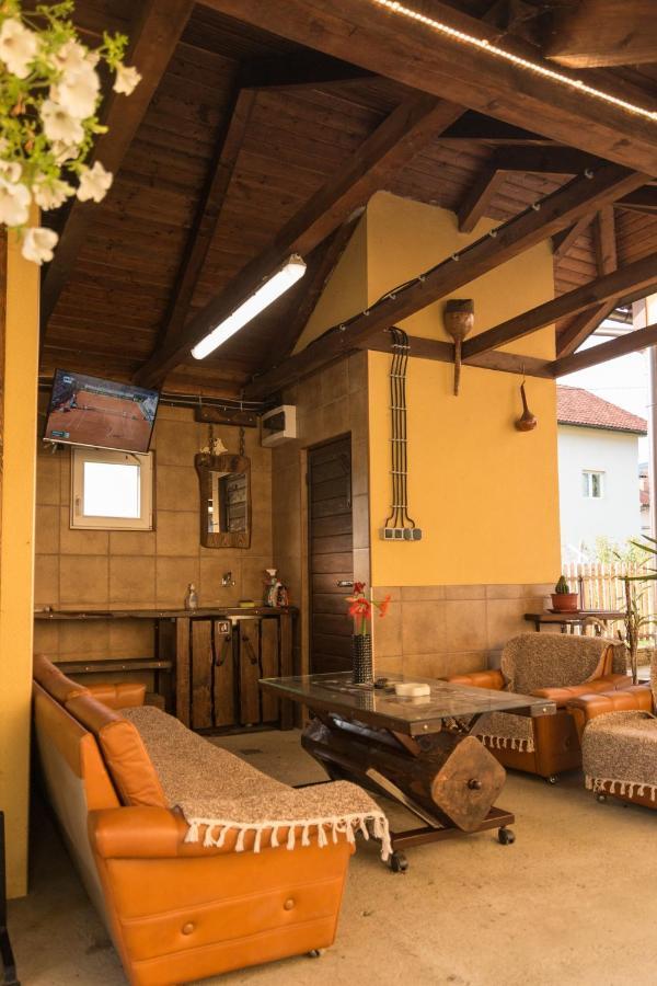 Brick Apartment Баина-Башта Экстерьер фото